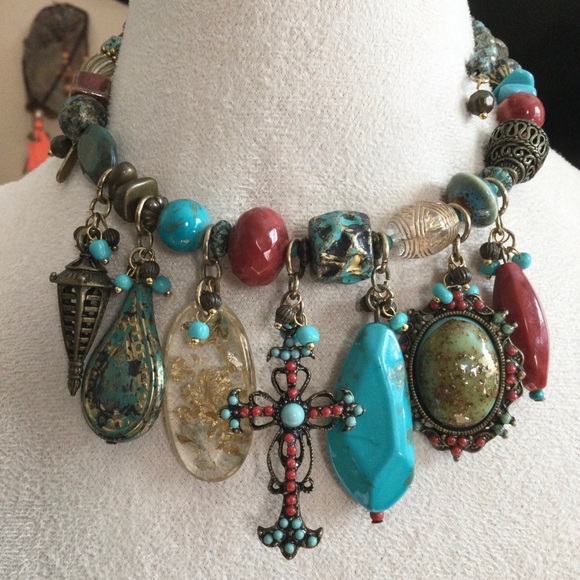 Treska Jewelry - Treska Charm Memory Wire Choker